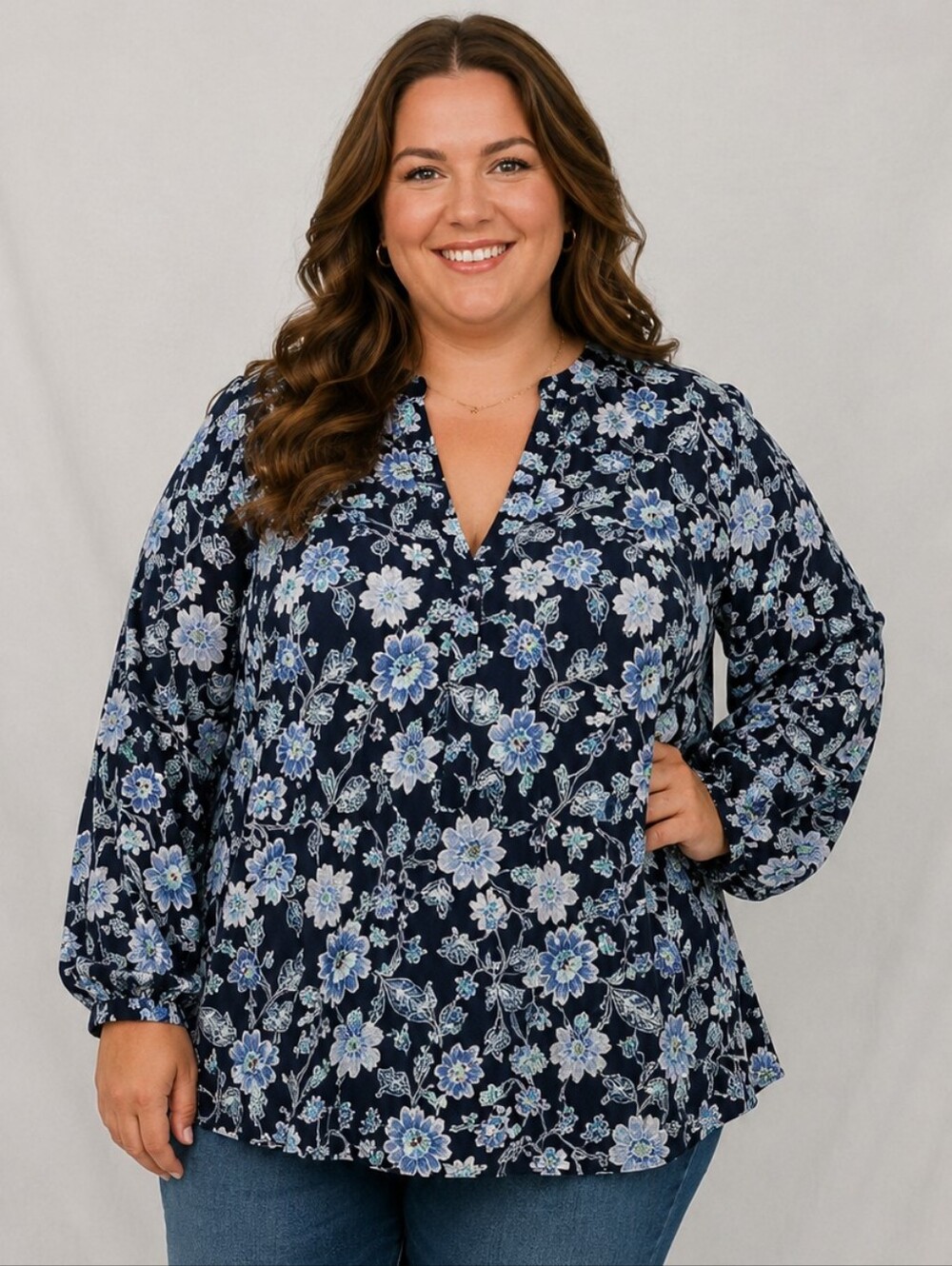 Old Navy Navy Floral V-Neck Blouse